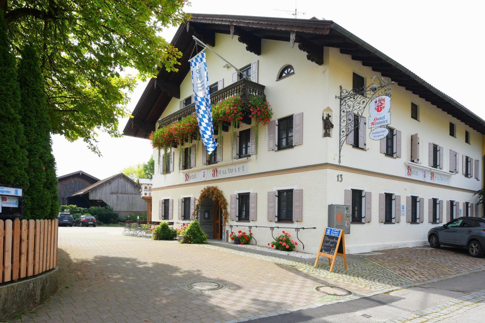 Hotel Neuwirt Sauerlach Ngoại thất bức ảnh