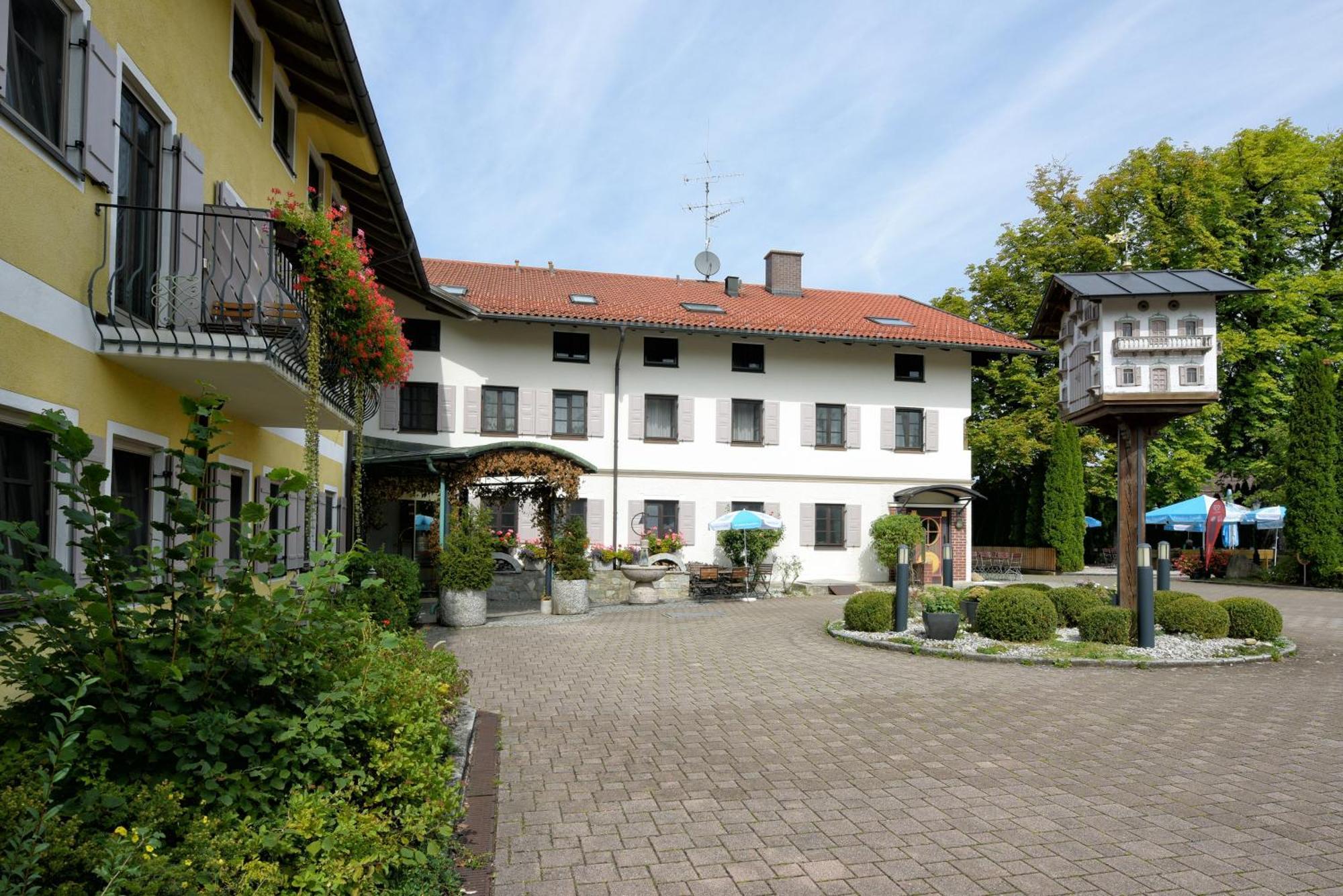 Hotel Neuwirt Sauerlach Ngoại thất bức ảnh